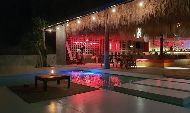 Myth koh larn resort bar& bistro