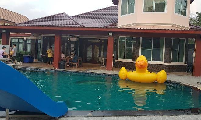 Narnia Resort Pattaya Image