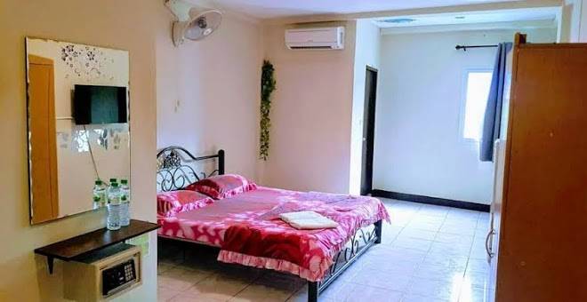 Walking Street Encore Hotel Image