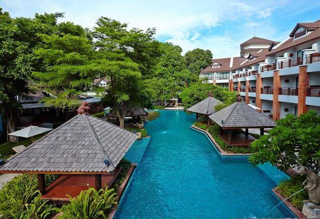 Woodlands hotel & resort