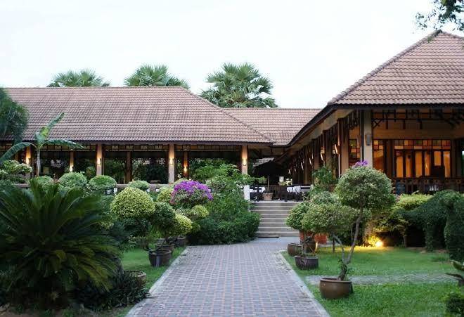 Botany beach resort