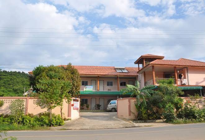 Wattana hill resort