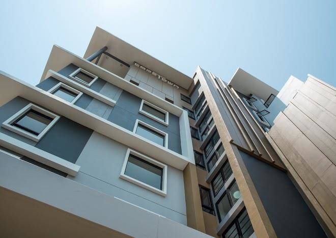 Capetown sriracha condo & residence