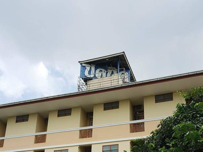Picnic Hotel Image