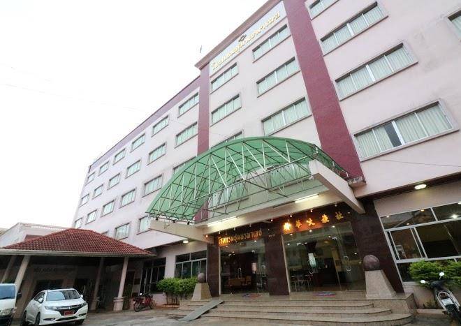 Chumphon Palace Hotel Image