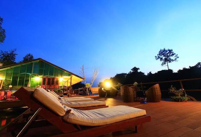 Banana resort and spa