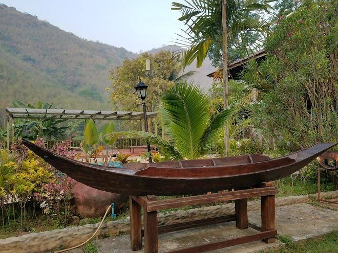 The hub erawan resort