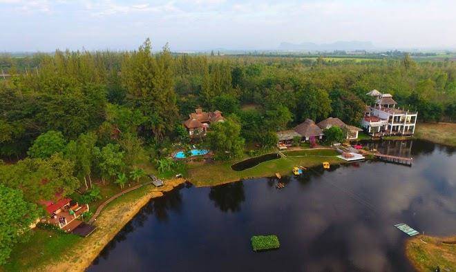 Golden lake view boutique resort