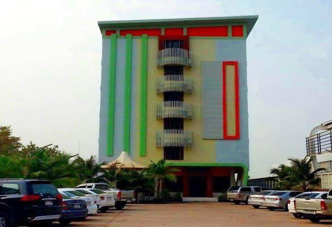 Nakara montra hotel