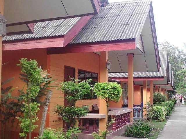 Baahra bungalows