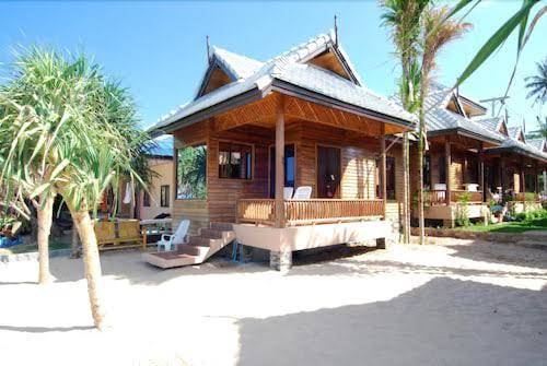 Baan pakgasri hideaway
