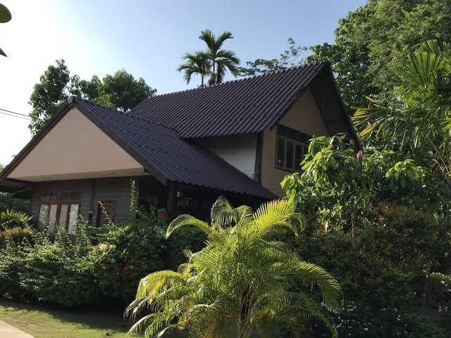 Baan suan rim klong resort