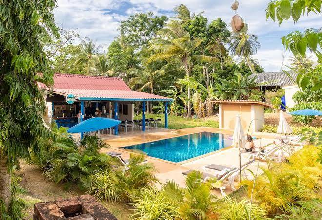 Lanta lily resort