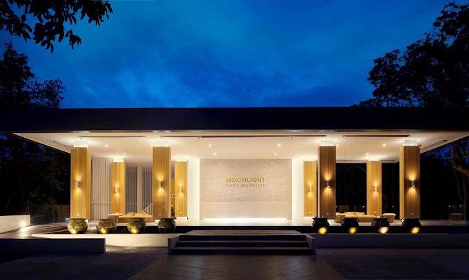 Moonlight exotic bay resort