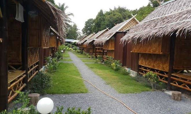Phuhaya bamboo bungalows