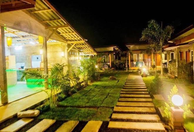 Popular lanta resort