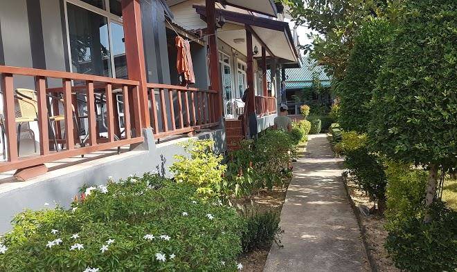 Sunanta bungalow beach resort