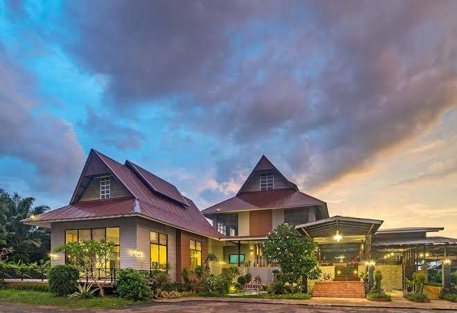 Krabi home town boutique