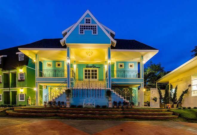 At baan mae resort