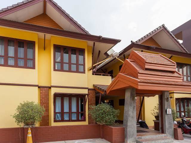 Yelllow tique hotel