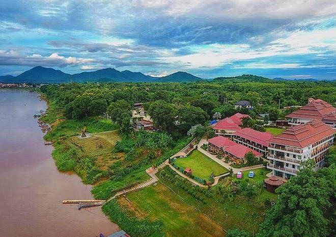 Chiangkhan river mountain resort