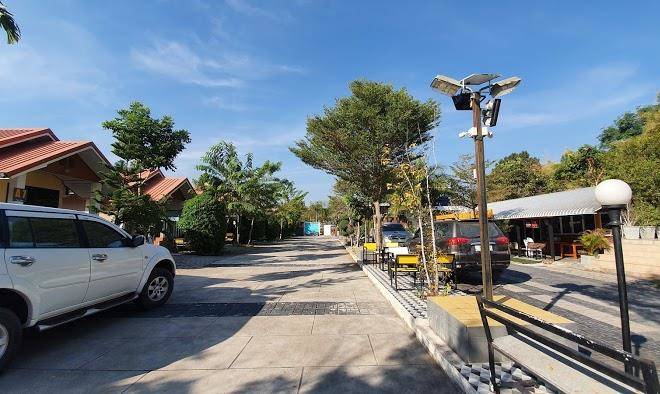 Ban tipsuwan resort