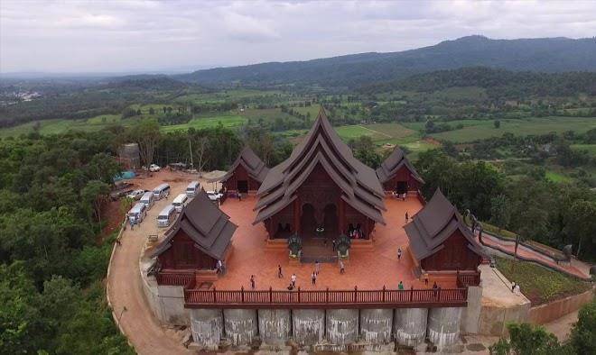 Roongthiwa resort phuruae