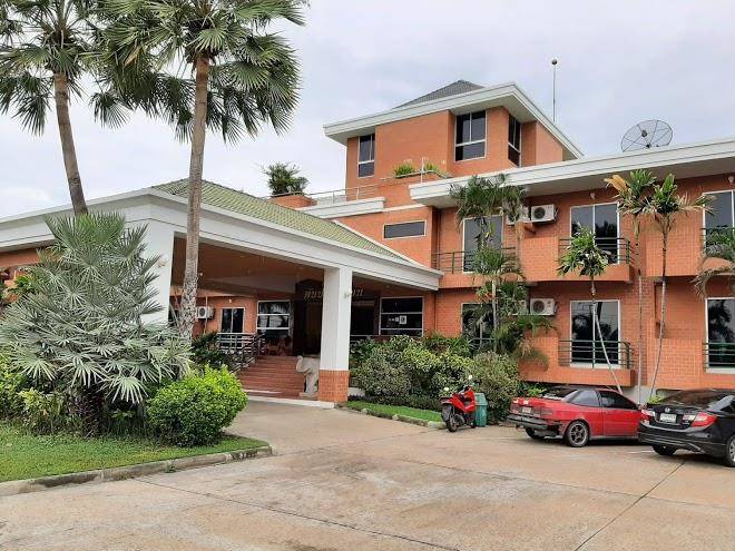 Ton palm inn