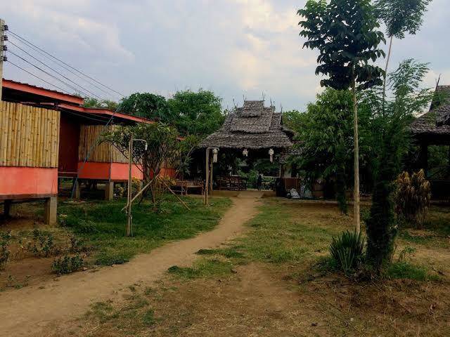 Family Hut Pai Image