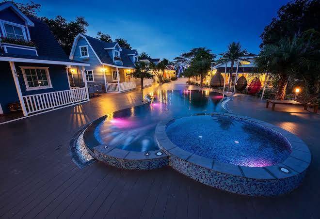 Tomangoh Resort Image