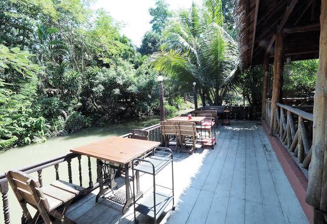 Baan rimnam resort & restaurant