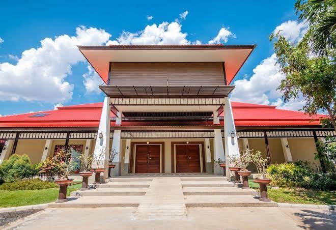 Golden land resort