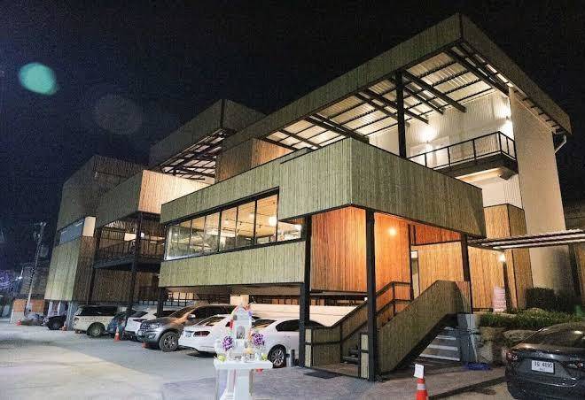 Pakchong center poshtel