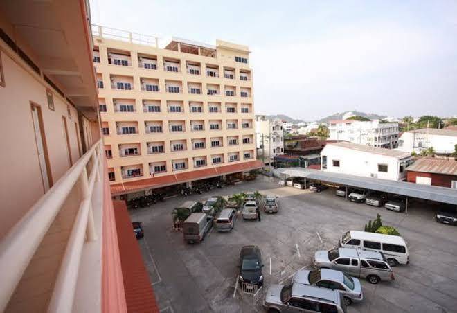 P a place hotel