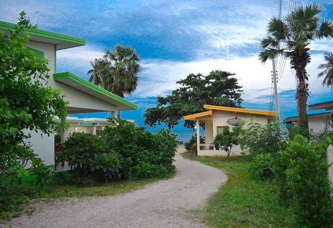 Baan chom lay resort khanom