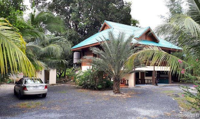 Jambay khanom bar&bungalows