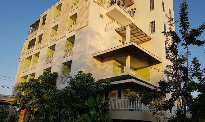 The terrace hotel