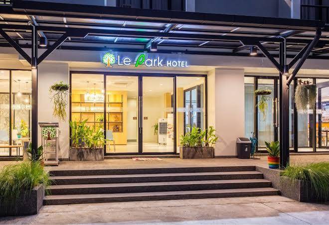 Le park hotel