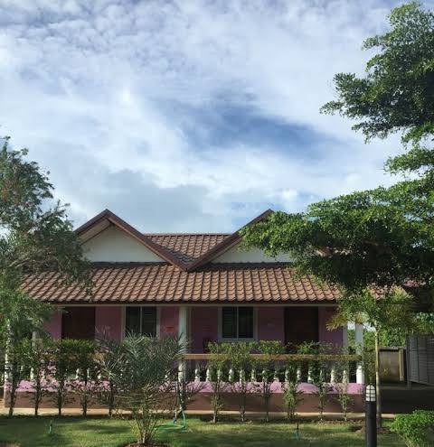 Tong111 rattaburi hotel
