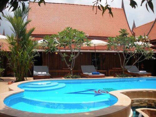 Ruenrimnam resort nonthaburi