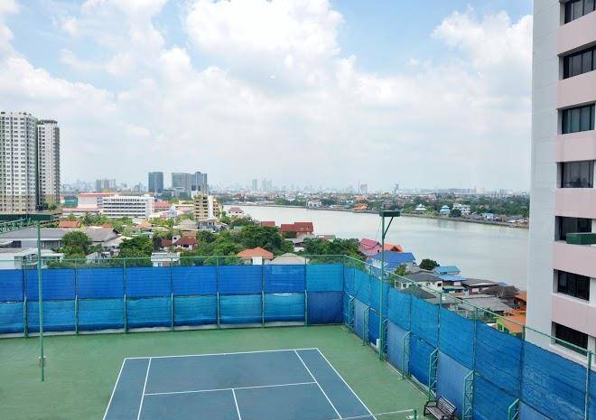 The riverine sports club