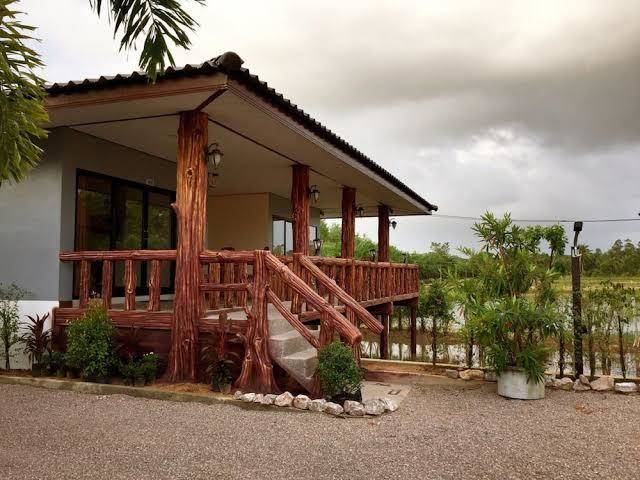 The rich resort thalenoi