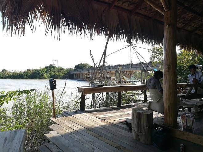 Tonlamphu floating market
