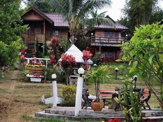Khao kho riverside