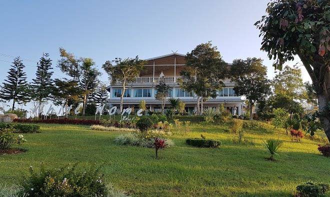 Khao kho white home resort