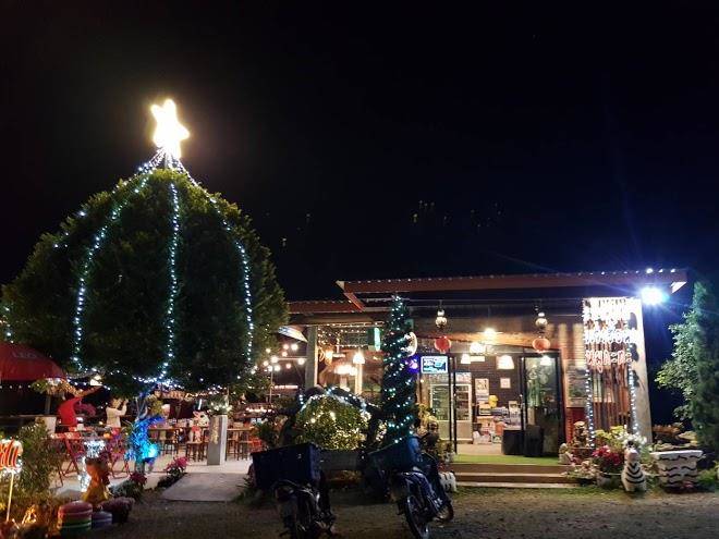 Rueanpanya khao kho resort
