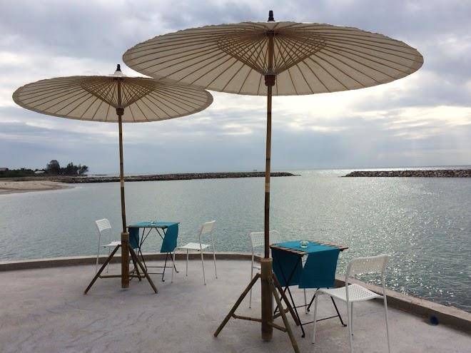 Chomtalay resort at had chaosamran
