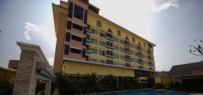 Ruean phae royal park hotel