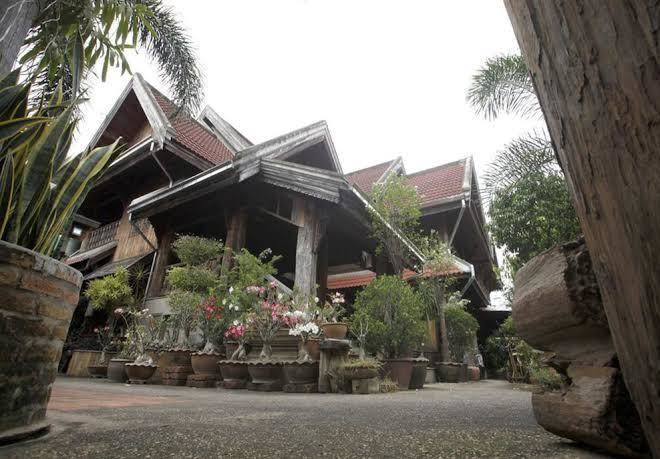 Baan thep museum