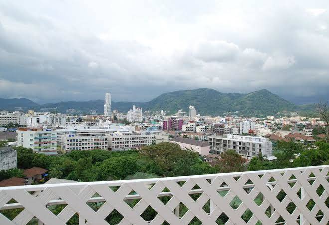 I am residence